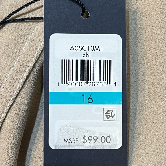 NWT Tommy Hilfiger Women’s sz 16 sleeveless, collarless, front zipper dress - Picture 13 of 13